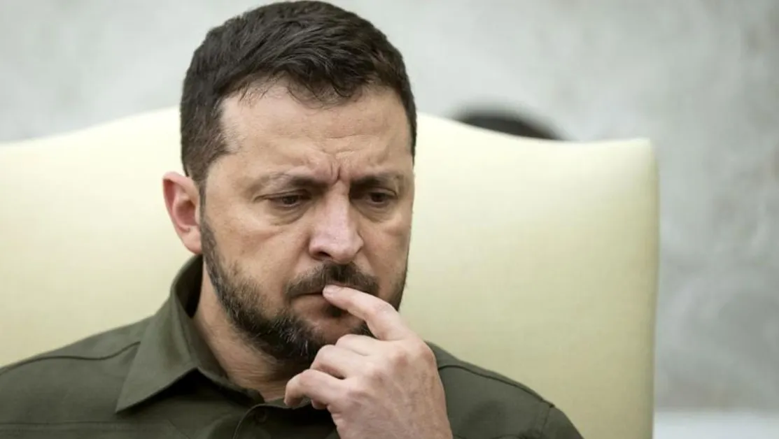 Зеленски с нови санкции: В списъка - бивш шеф на Конституционния съд и руски представители