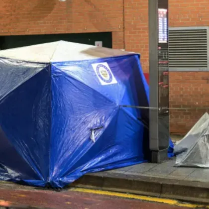 34 годишната жена намушкана преди дни в Бирмингам е починала За