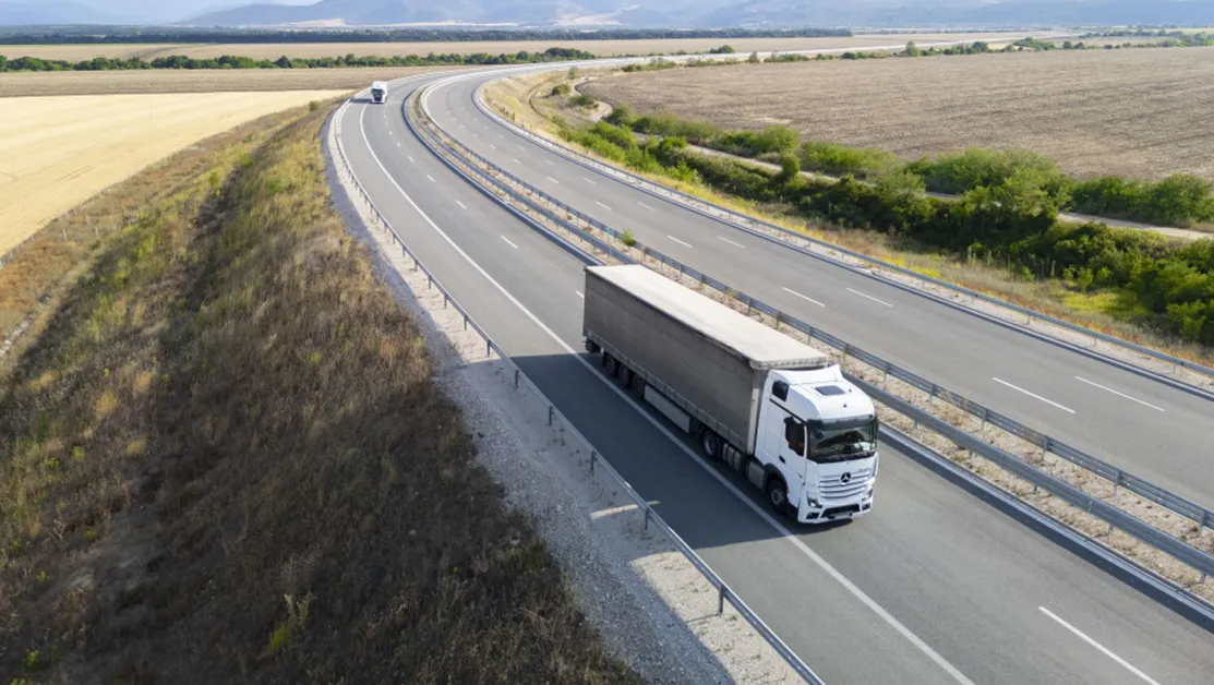 Планират ограничения за тировете по магистралите в празничните дни през 2026 г.