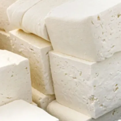 Близо 9500 тона фалшиво сирене са продали мандрите у нас