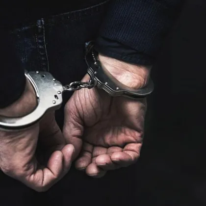 Задържаха мъж за системно следене на жена в София