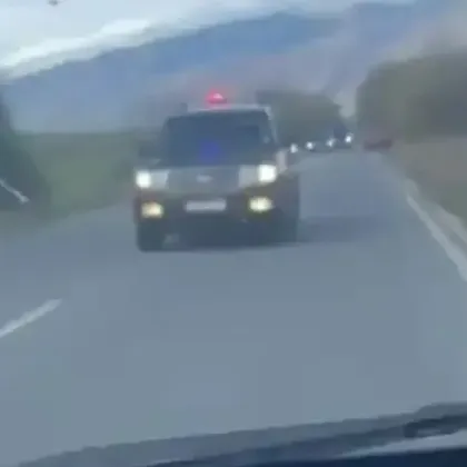 НСО за кортежа в насрещното: Виновен е шофьорът, заснел клипа - не е отбил