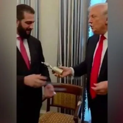 Тръмп подари на сирийския президент парфюм