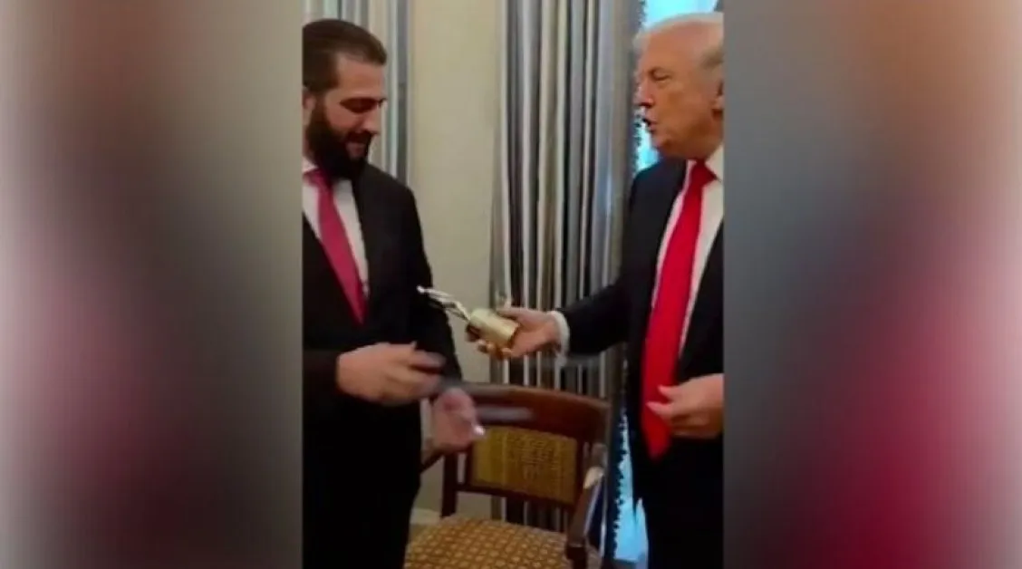 Тръмп подари на сирийския президент парфюм