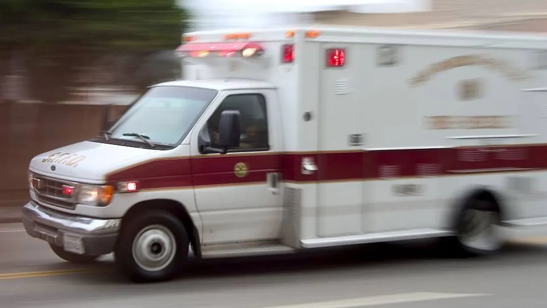 Десетки хоспитализирани след изтичане на амонячен газ на паркинг на хотел