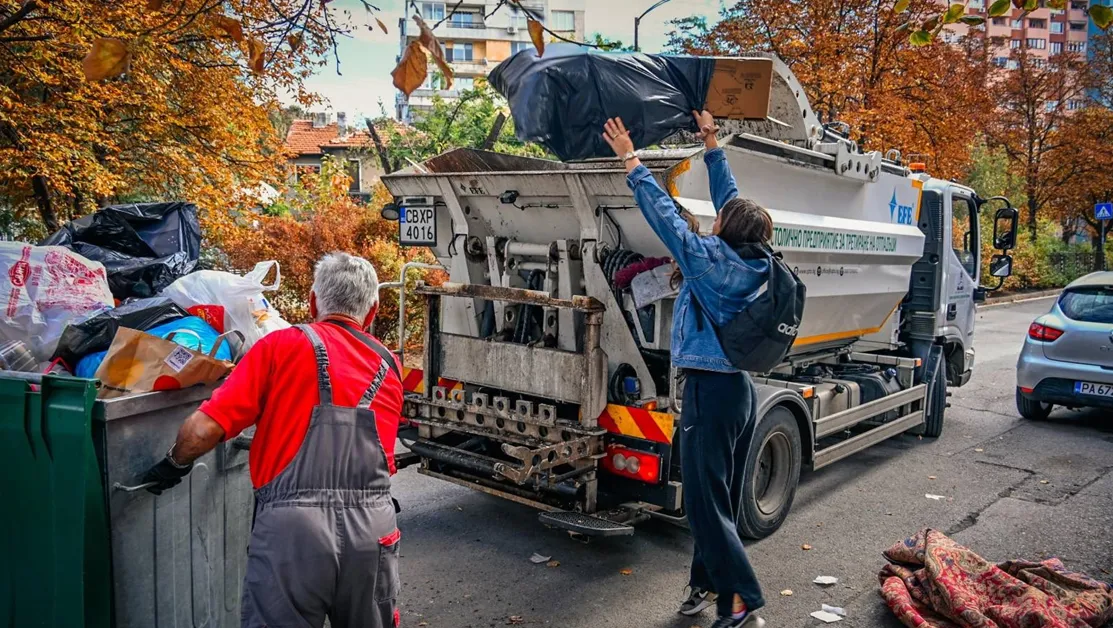 КЗК образува три производства срещу СО по жалби на фирми за почистване