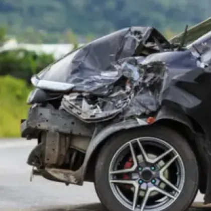 Две коли се блъснаха челно край Смолян