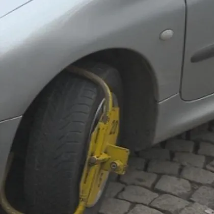 Служител на "Градска мобилност" е бит заради поставени скоби