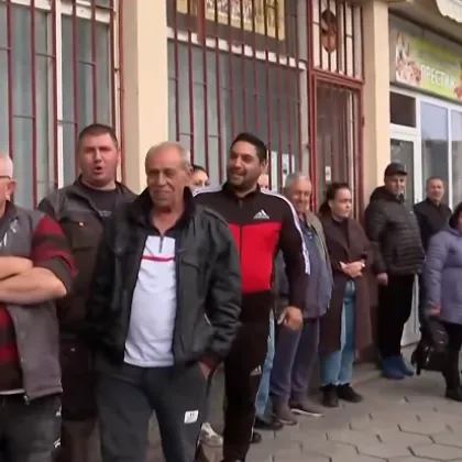 Жители на град Славяново Плевенско сигнализират за токови удари които предизвикват