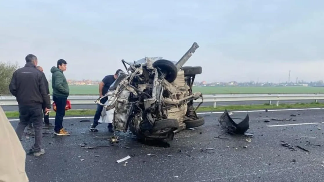 Катастрофа със загинали затвори АМ "Тракия", автомобили са строшени* СНИМКИ