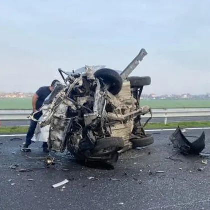 Катастрофа със загинали затвори АМ "Тракия", автомобили са строшени* СНИМКИ