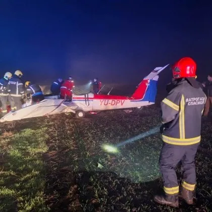 Малък спортен самолет е катастрофирал вчера близо до летището Биково