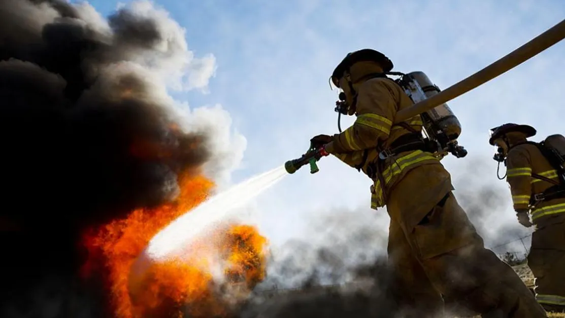 Мощен взрив във фабрика за фойерверки в Пакистан, има загинали