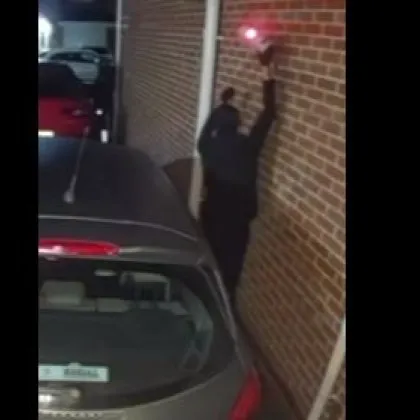 Серия от кражби на коли с безключов достъп, автоджамбазите използват джаджи за по 20 000 паунда