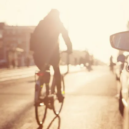 "Щях да го блъсна пред очите на детето си": Шофьорка разказа за опасна ситуация с велосипедист