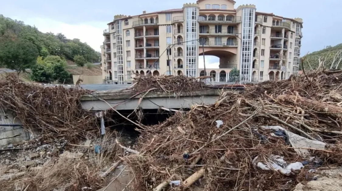 След потопа в "Елените": Кои курорти са застрашени от наводнение?