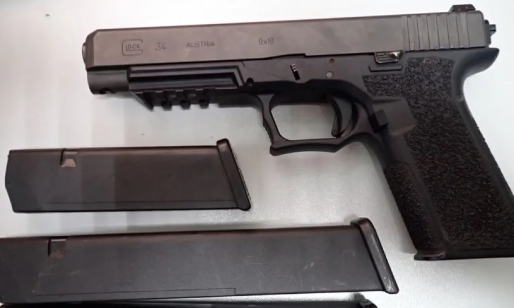 Спипаха въоръжен, скрит в тайник, опитал да се промъкне в България