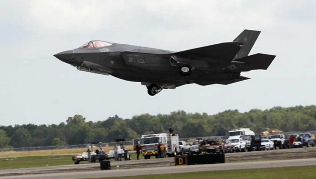 Япония вдигна изтребители заради китайски дрон до Тайван