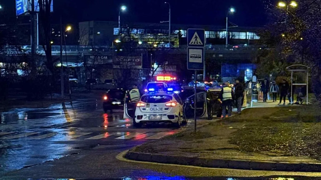 Блъснаха момиче на пешеходна пътека в София СНИМКИ