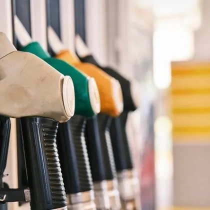 Суровият петрол тръгна надолу през последните дни Ако тенденцията се