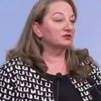 Управляващите ще предложат механизъм по който да уредят коледните добавки