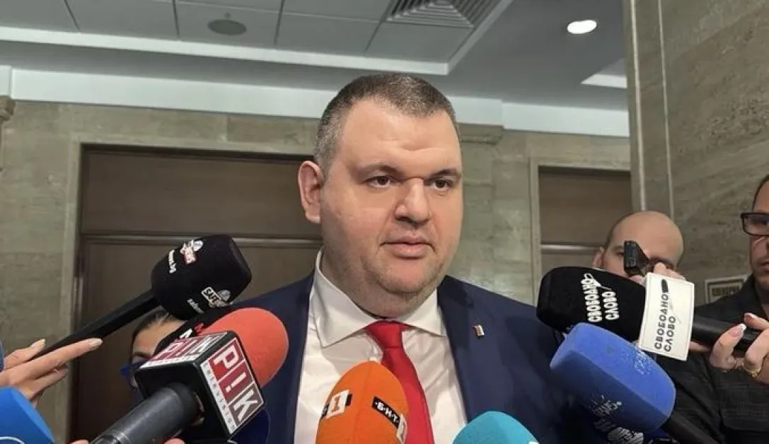 Пеевски поиска 110 лв коледна надбавка за пенсионерите