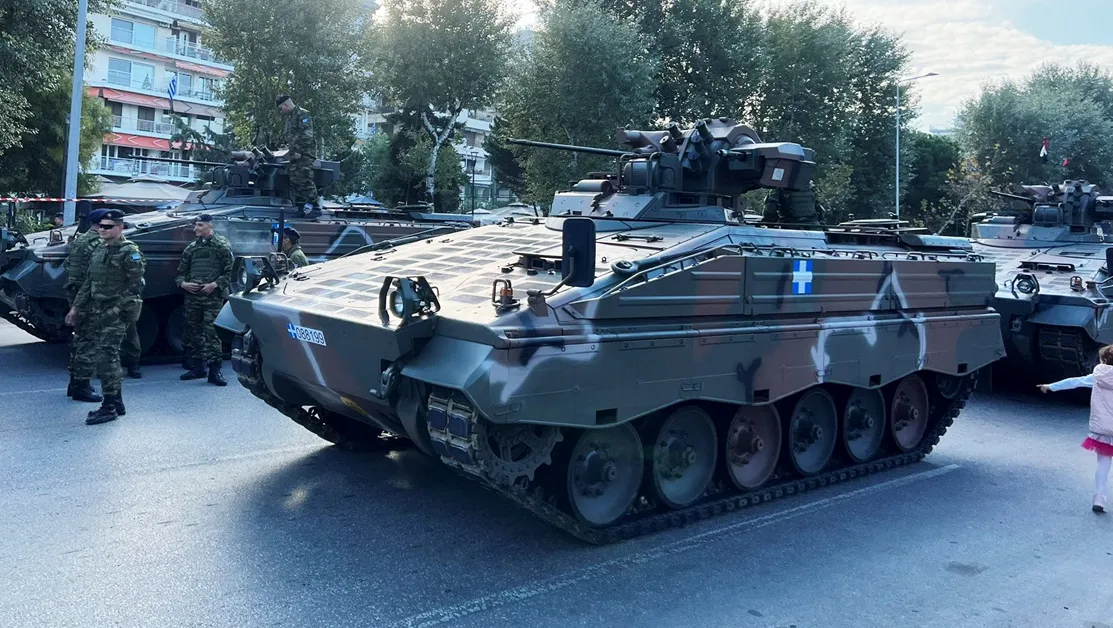 Гърция прехвърля военно оборудване на Ливан