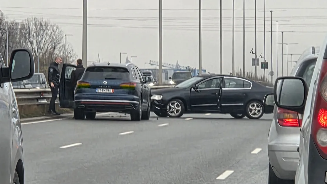 Катастрофа между две коли на Околовръстното на София