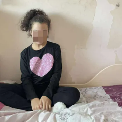 Самотна майка с тежка диагноза има нужда от подкрепа, за да се грижи за детето си