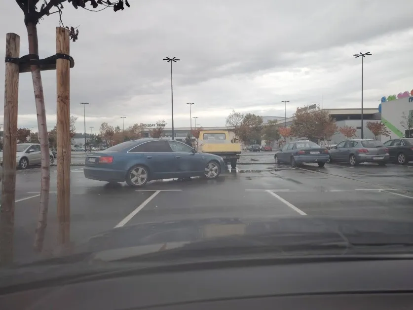 Стара схема, нови жертви: Измамата с глухонемите удари отново