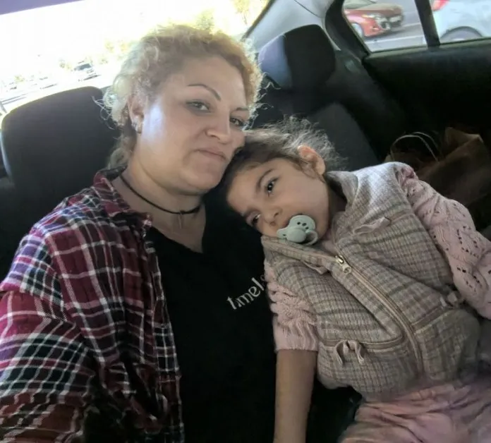 Да дадем шанс на Крисия да проходи, да тича, да има детство!