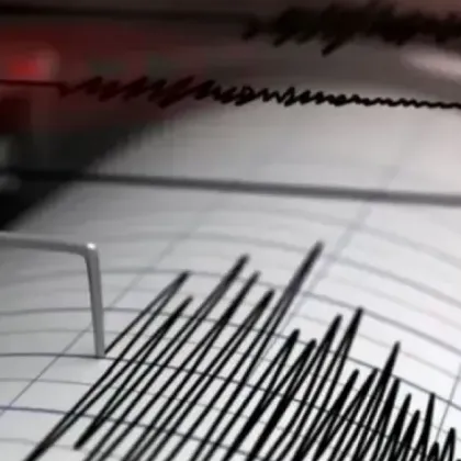 Силно земетресение в Индонезия