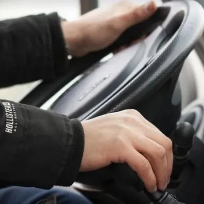 Бургазлийка използва социалните мрежи за да открие свидетели на ПТП