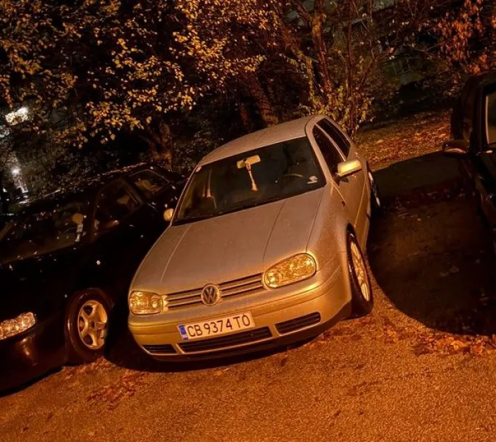 Откраднаха колата на столичанин, той предлага щедра награда СНИМКИ