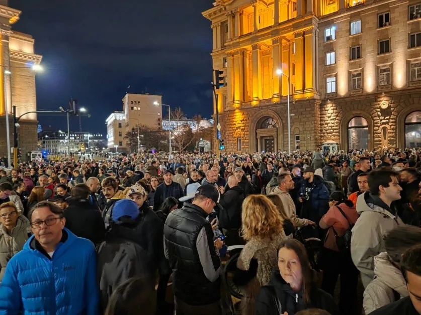 Протести в страната срещу задържането на Благомир Коцев