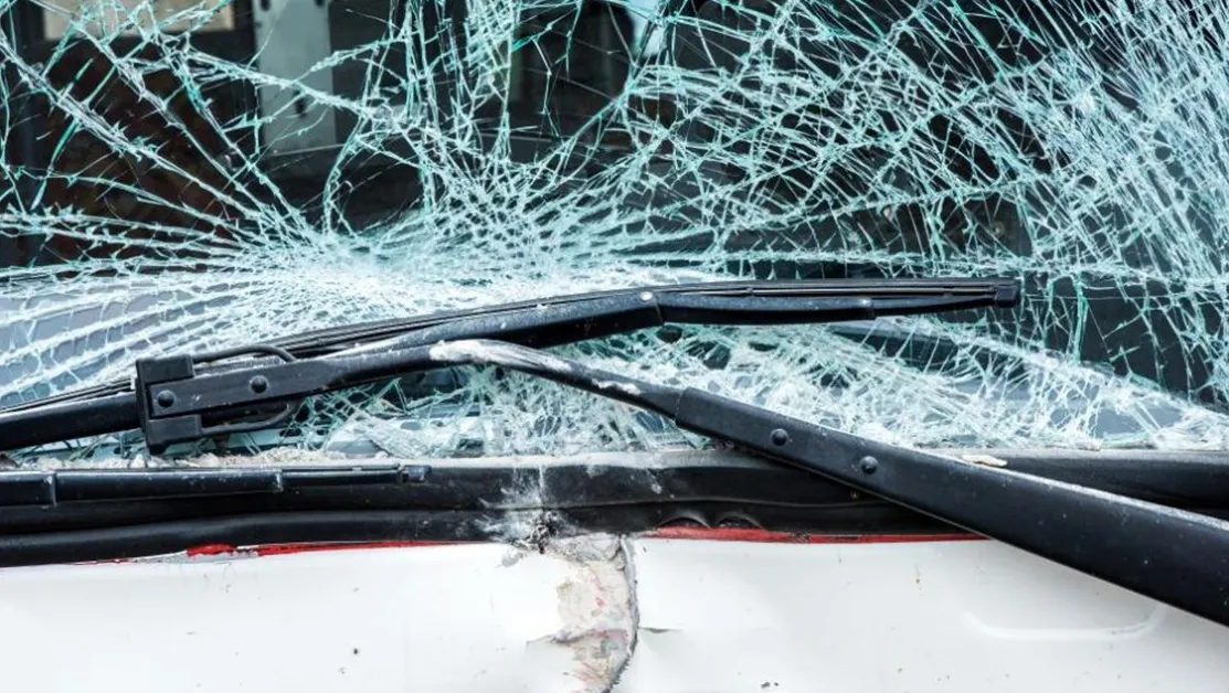 Автобус падна в река в Камбоджа, има 16 жертви