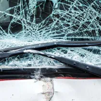 Автобус падна в река в Камбоджа, има 16 жертви