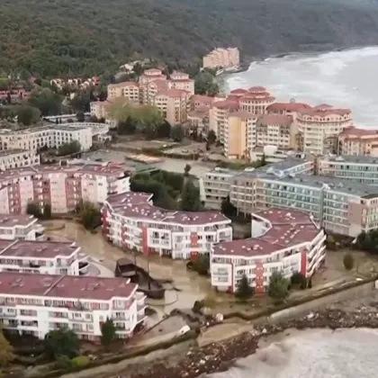 След тежкото наводнение в Елените и съмненията че незаконно изграден колектор