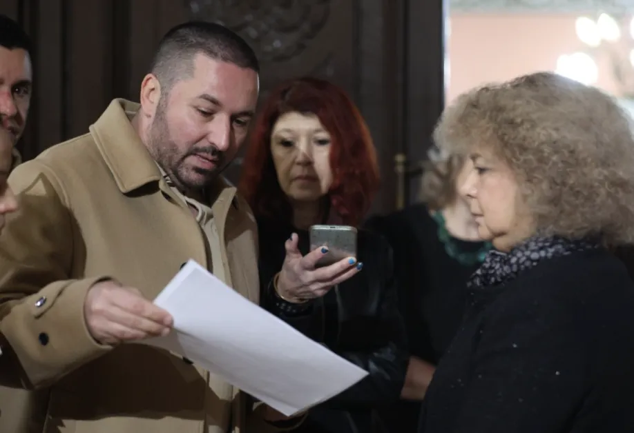 Николай Попов с петиция за оставката на шефката на ВКС