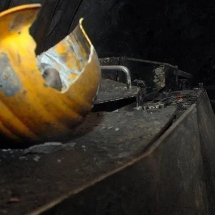 Миньори загинаха при експлозия в мина в Испания