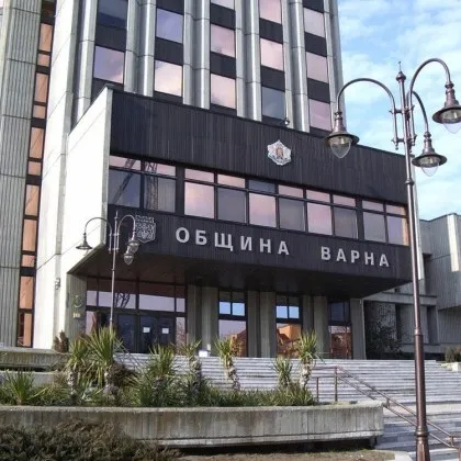 Общинската избирателна комисия ОИК ще заседава по три сигнала срещу кмета