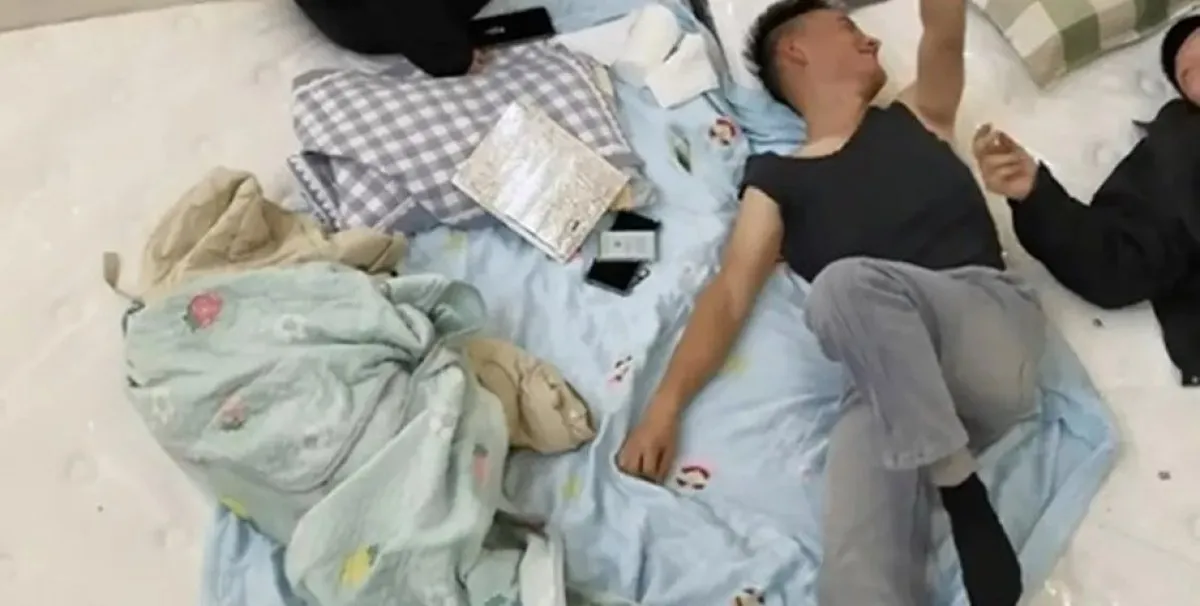 33 часа легнал: Китаец спечели титлата „Най-мързелив човек в света" в екстремно състезание