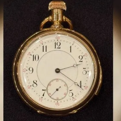 Златен джобен часовник намерен върху тялото на един от най богатите
