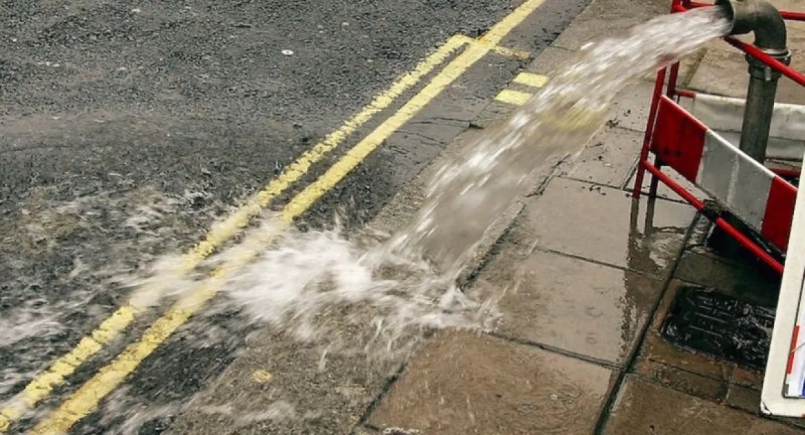 Администрация в кома: течове в Драгалевци плуват по-бързо от реакцията на институциите