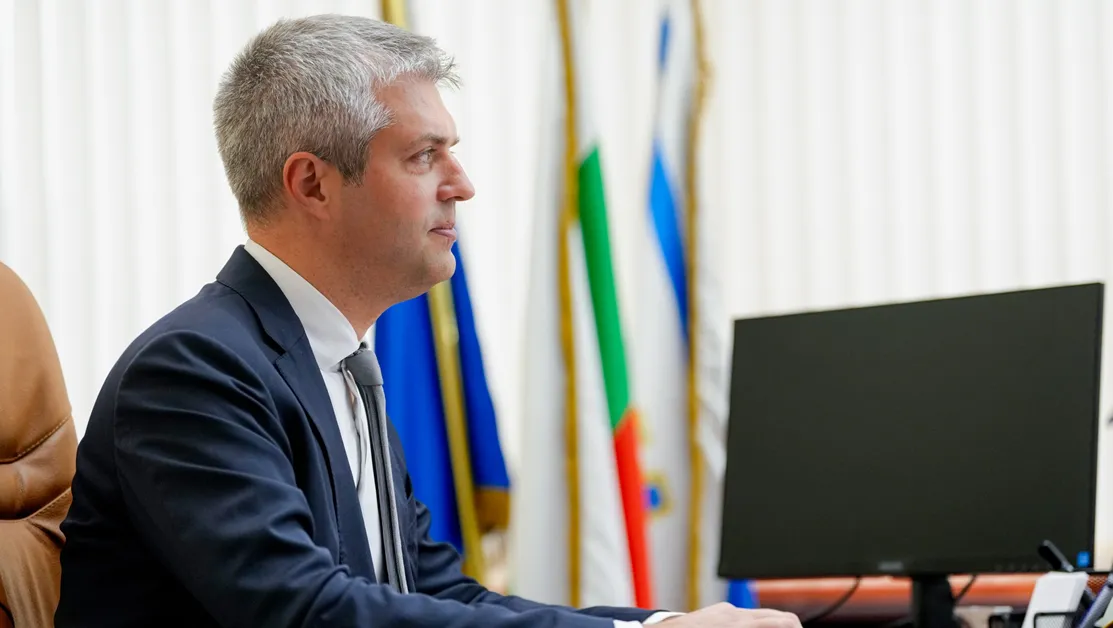 Конвоят с Благомир Коцев потегли към варненския затвор