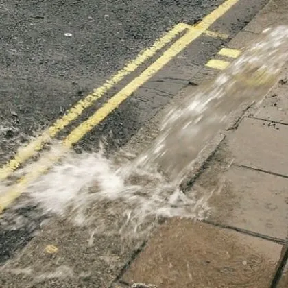 Докато столичани спорят за украси бюджети и ремонти в квартал