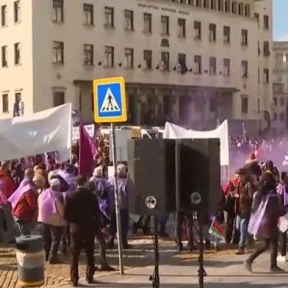КНСБ вдигна протест в София, поискаха още 62 млн. лева за заплати в публичния сектор