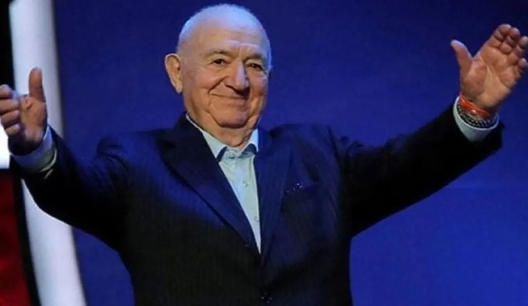 Почина легендарният футболист Никита Симонян