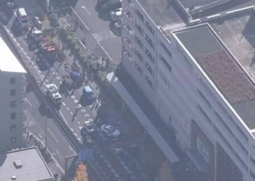 Шофьор с крадена кола се вряза в пешеходци, има жертви ВИДЕО