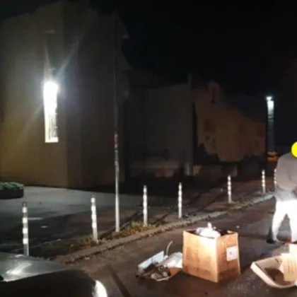 Миризлива блокада затрудни шофьори в София Голямо количество смет целенасочено